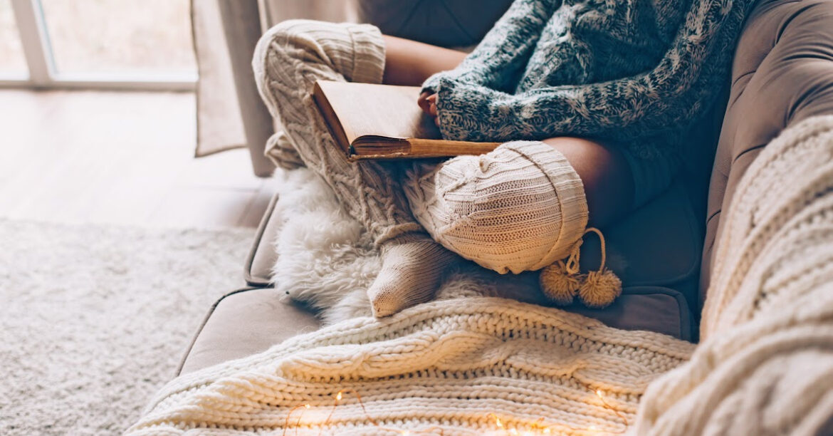 How To Create a Hygge Style Decor in Your Living Room_ - cozy hygge moment