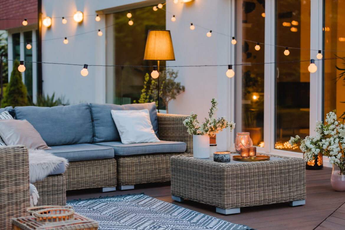 Get Your Home Ready for Spring 2025: Outdoor Spring Cleaning Checklist